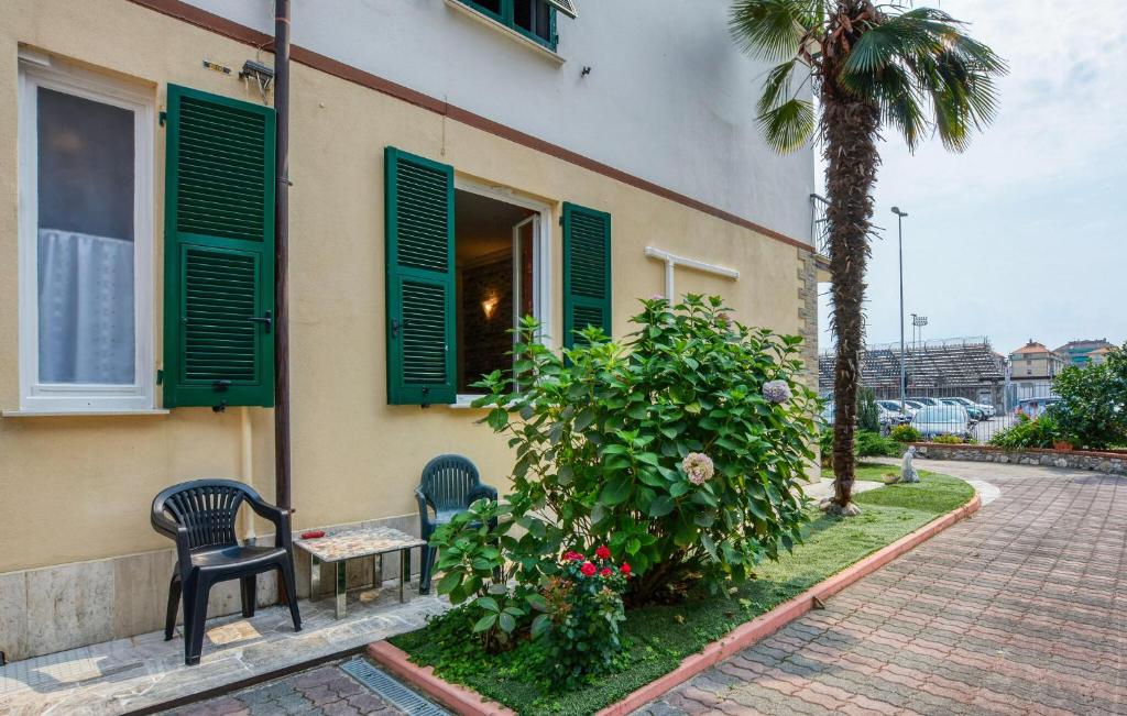 Κήπος έξω από το Gorgeous Apartment In Chiavari With Wifi