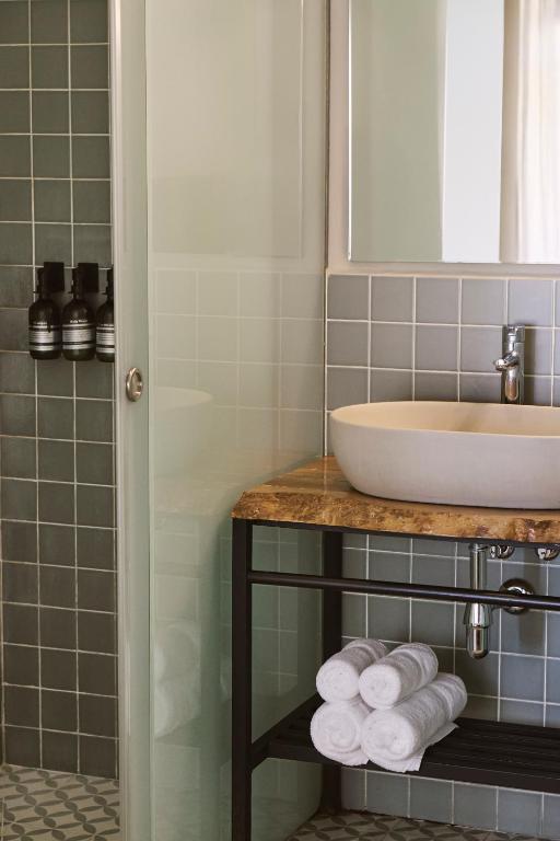 The Corner House - 7