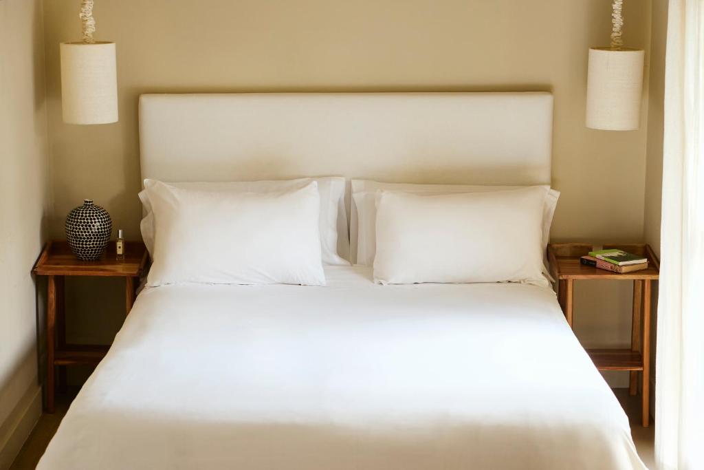 The Corner House - 13