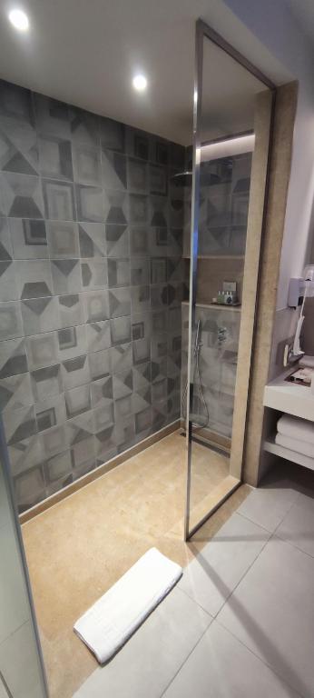 Reef Oasis Beach Aqua Park Resort - 18