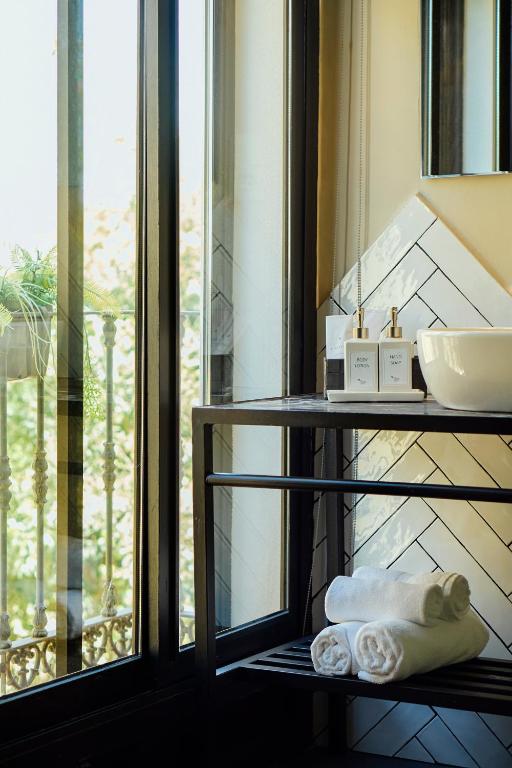 The Corner House - 18