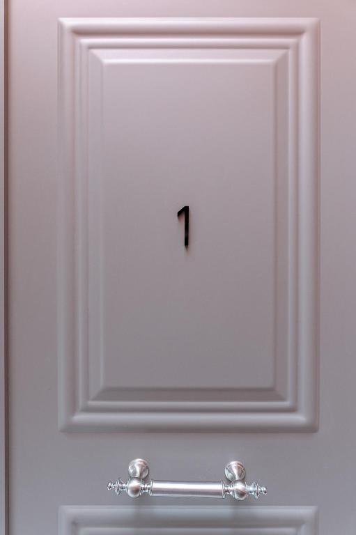 Vagabond Guesthouse - 9