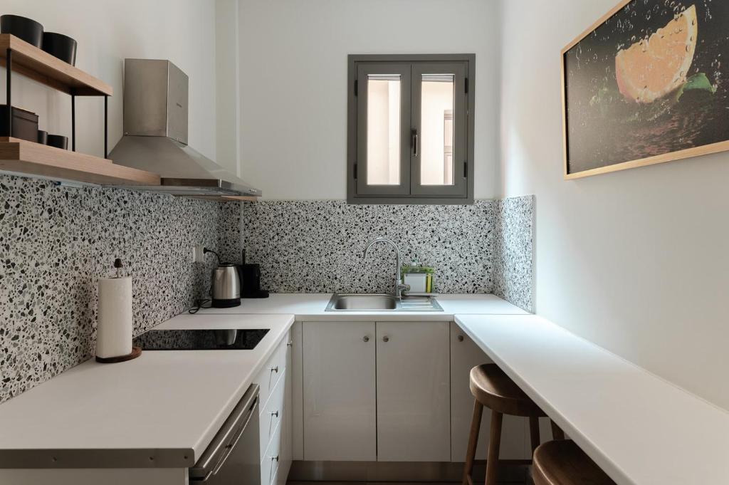 Vagabond Guesthouse - 12