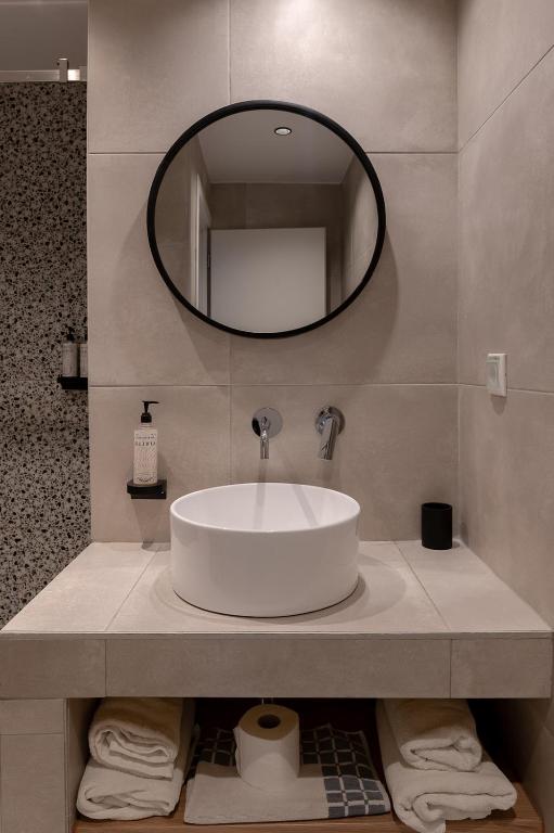 Vagabond Guesthouse - 16