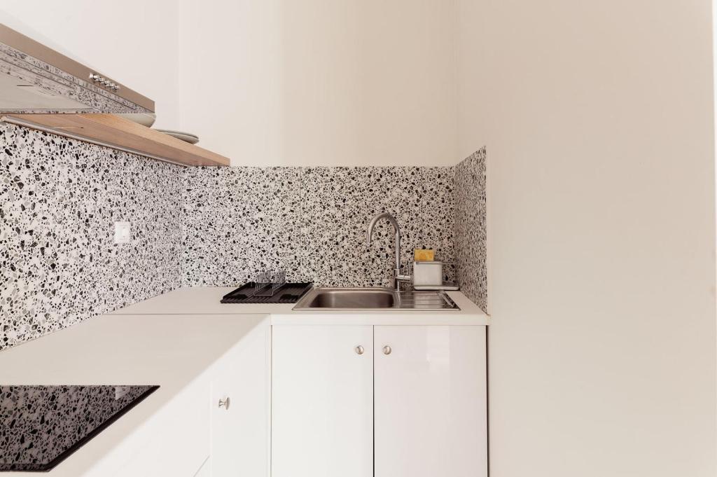 Vagabond Guesthouse - 5