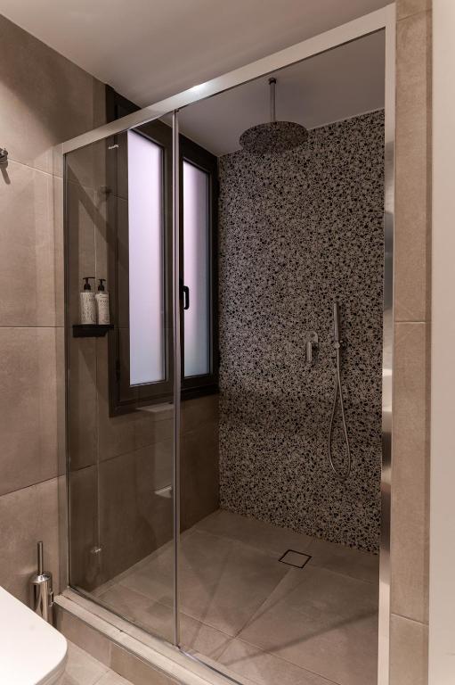 Vagabond Guesthouse - 7