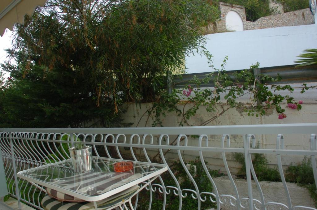 Balkón nebo terasa v ubytování Ψιλή Άμμος