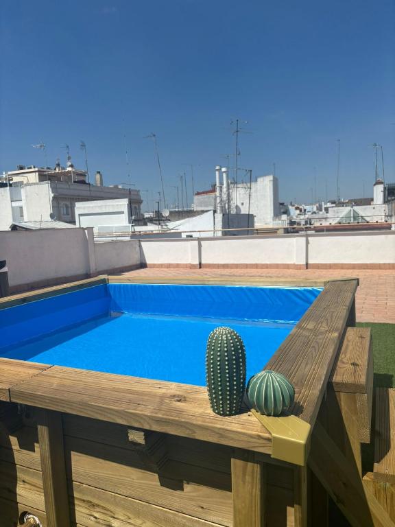 ISG Apartments Downtown family haven Free parking spot