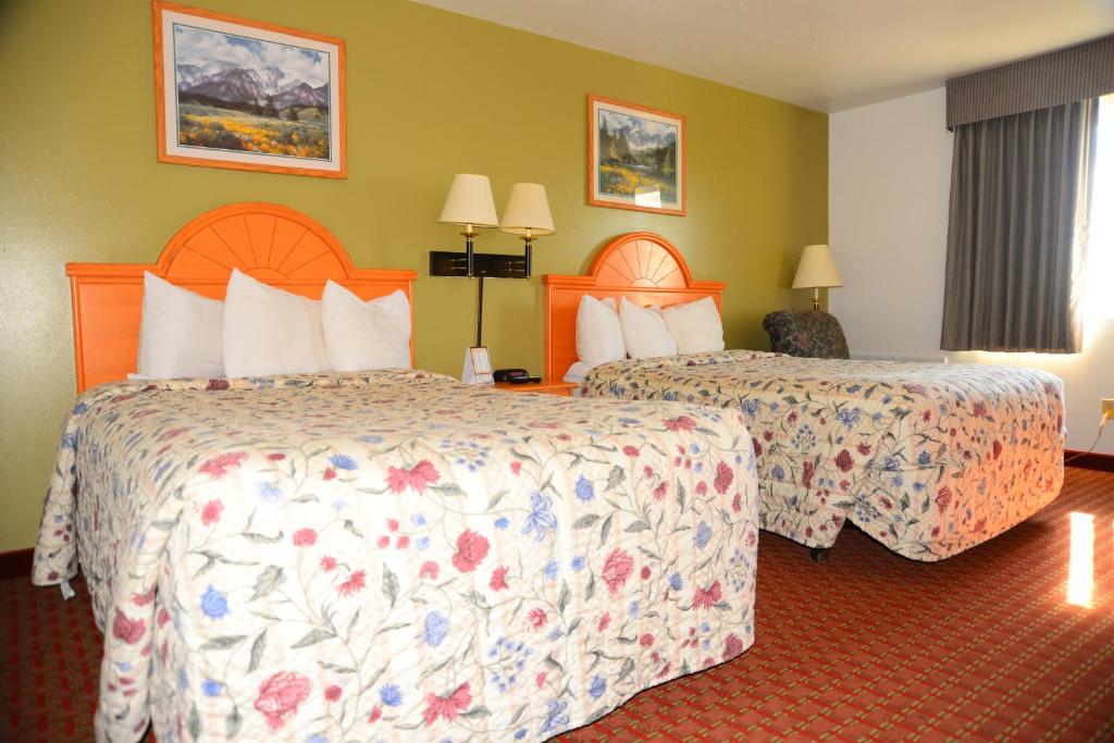 Budget Inn Express - Habitación Doble Con Dos Camas Dobles