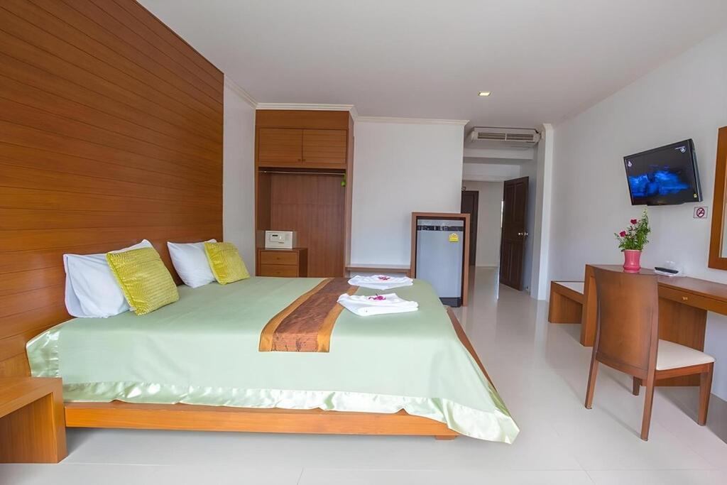 Sukcheewa Residence Phuket - Resim 27