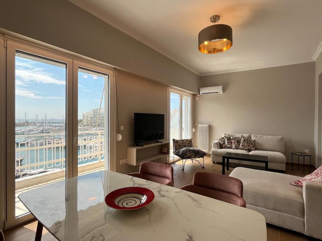 Piraeus Pearl - Seaview Elegance