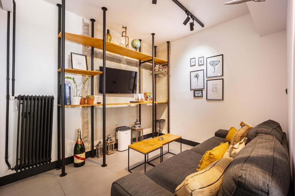 Well Designed 1BR in Prime Kolonaki