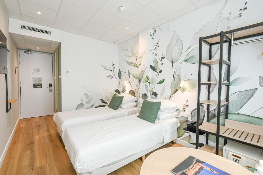 Court Garden Hotel - Resim 31