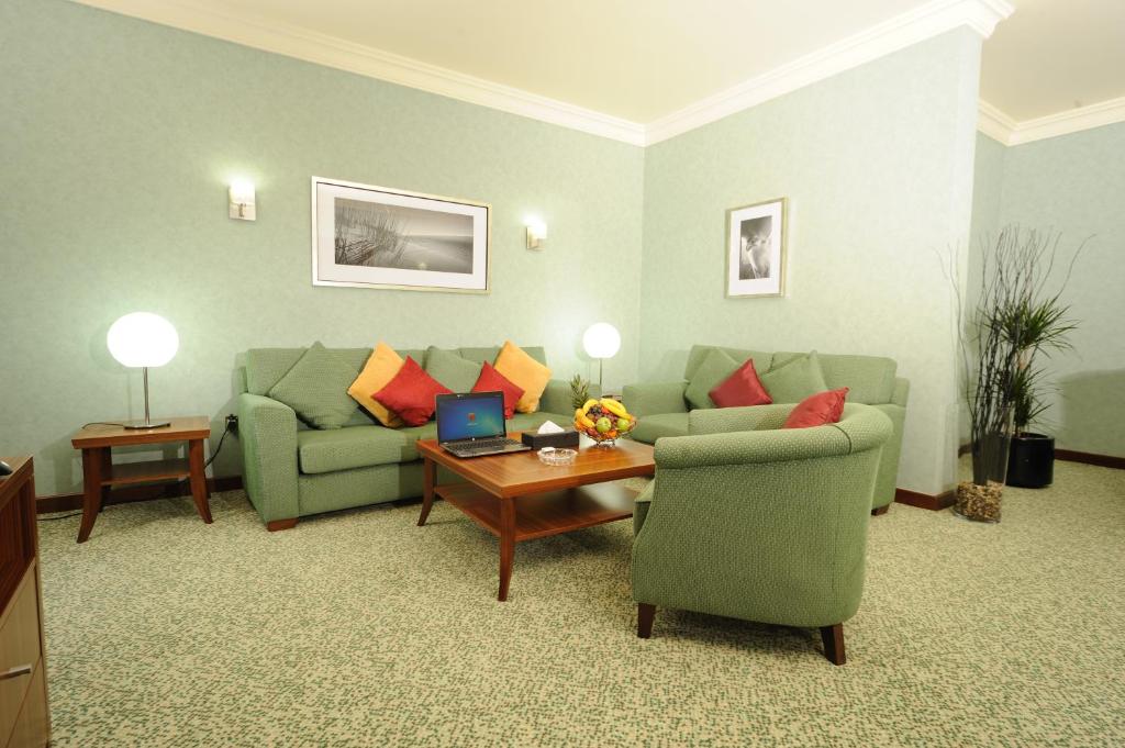 City Seasons Al Hamra Hotel - Resim 16