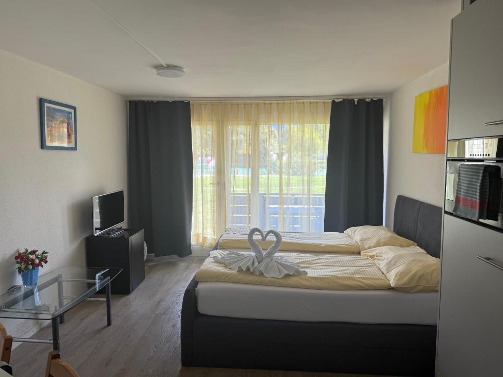 Studio 102 - Riverside - Resim 2