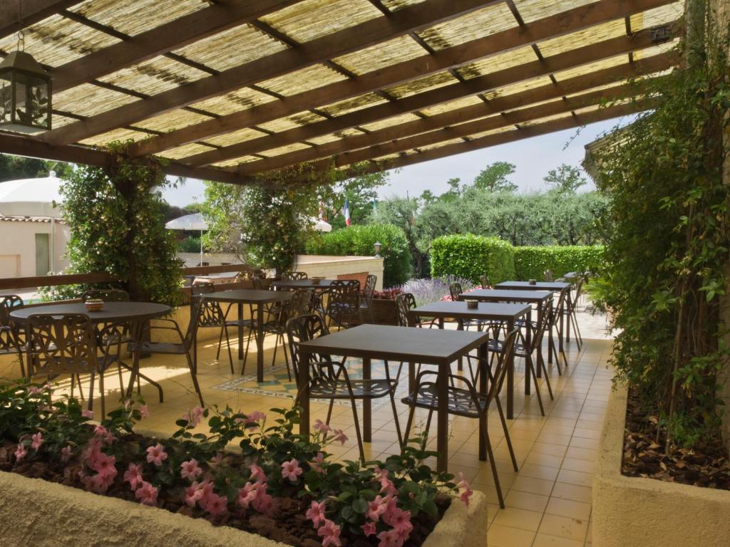 Zahrada ubytování Hotel Les Oliviers