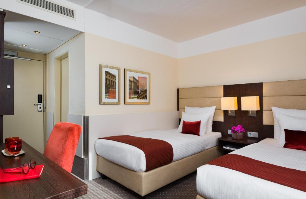 Leonardo Hotel Munich Arabellapark - Resim 21