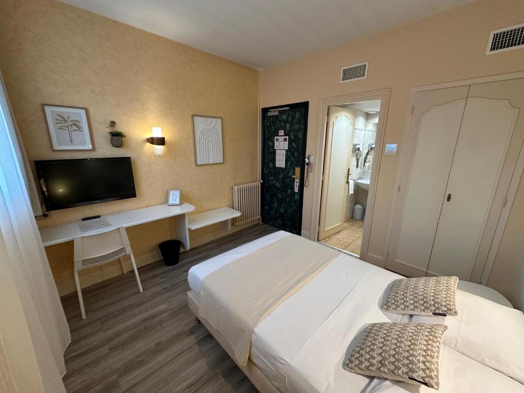 Hotel Chiffre - Camera Singola Classica