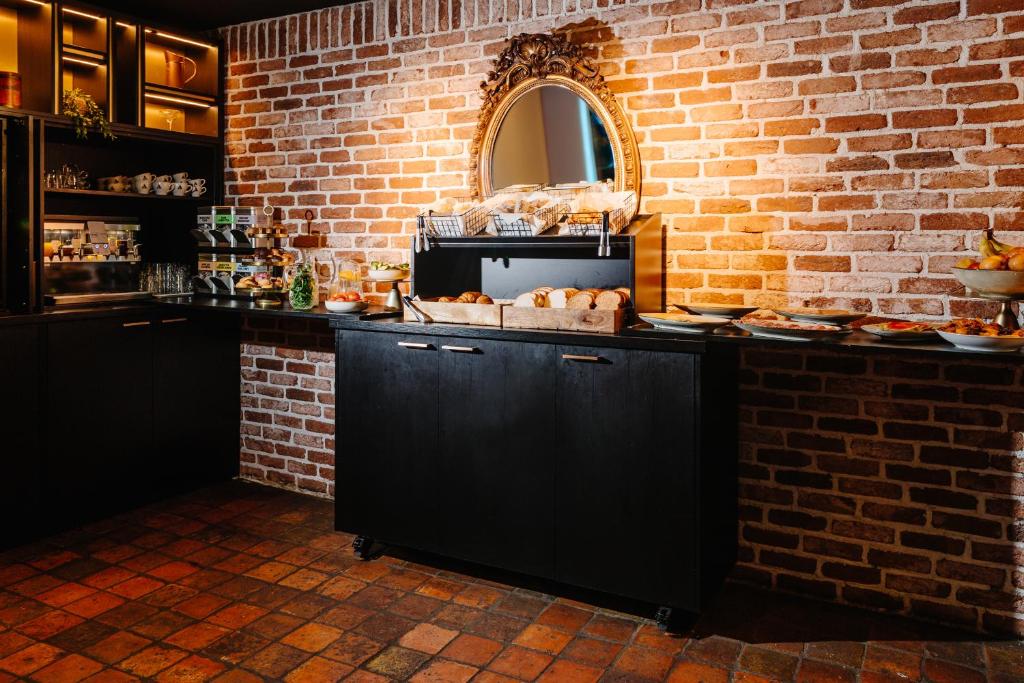 Ambassador City Centre Hotel - Resim 10