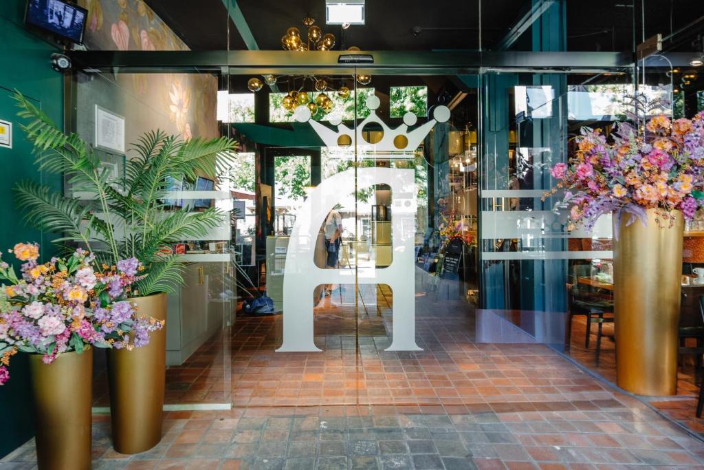 Ambassador City Centre Hotel - Resim 6