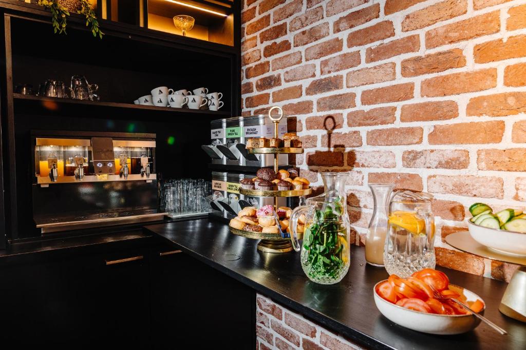 Ambassador City Centre Hotel - Resim 11