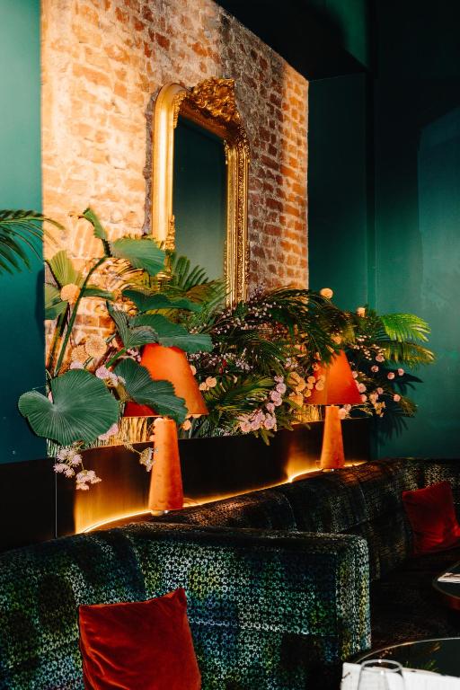 Ambassador City Centre Hotel - Resim 24