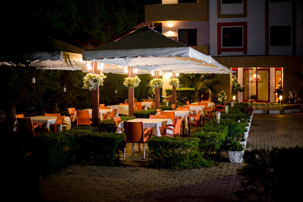 Restaurace v ubytování Kadrisa Hotel