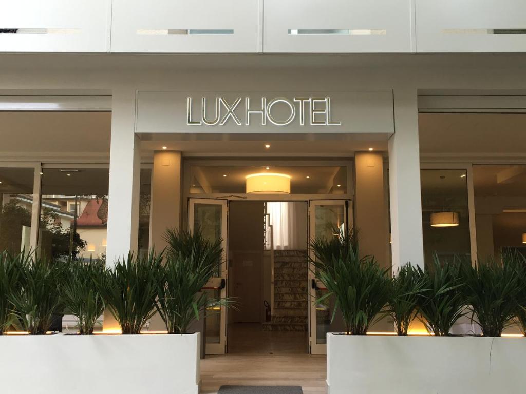 Exteriér nebo vchod ubytování Hotel Lux