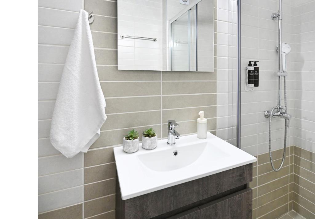 Icon Premium Apartments - 15