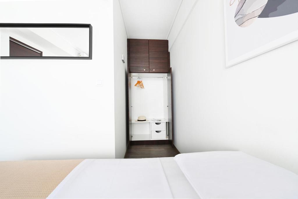 Icon Premium Apartments - 14