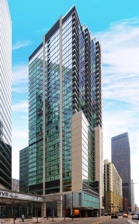 The Royal Sonesta Chicago River North photo