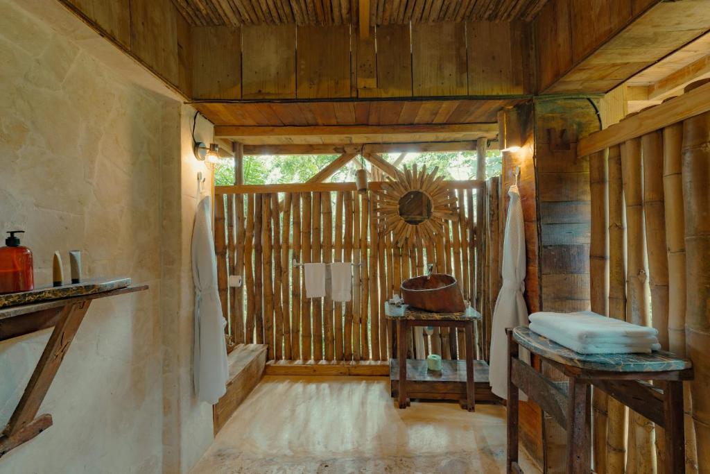 El Valle Lodge - Family Room With Garden View