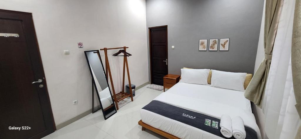 Elbara Guest House Syariah - Doppelzimmer Mit Eigenem Bad