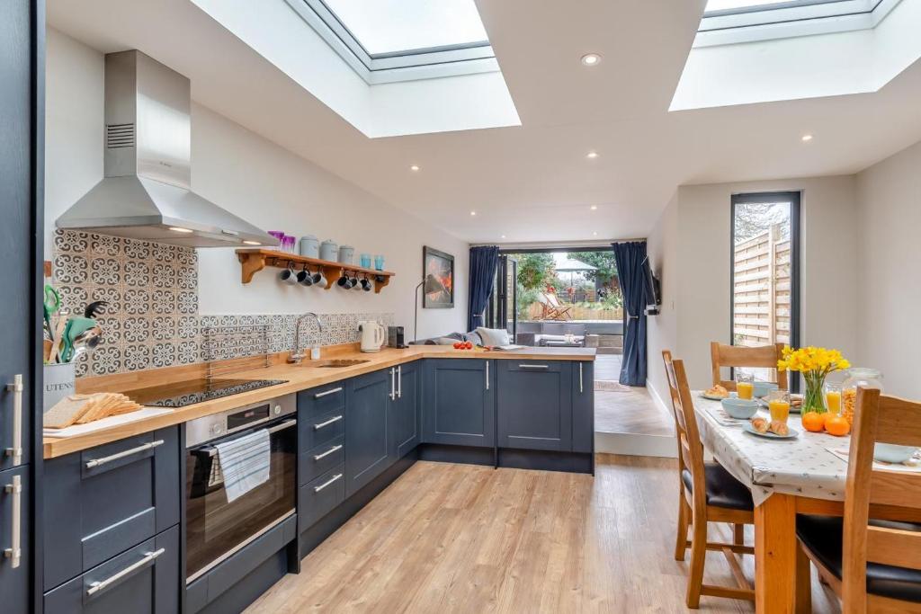 Kuchyň nebo kuchyňský kout v ubytování Fern Lea