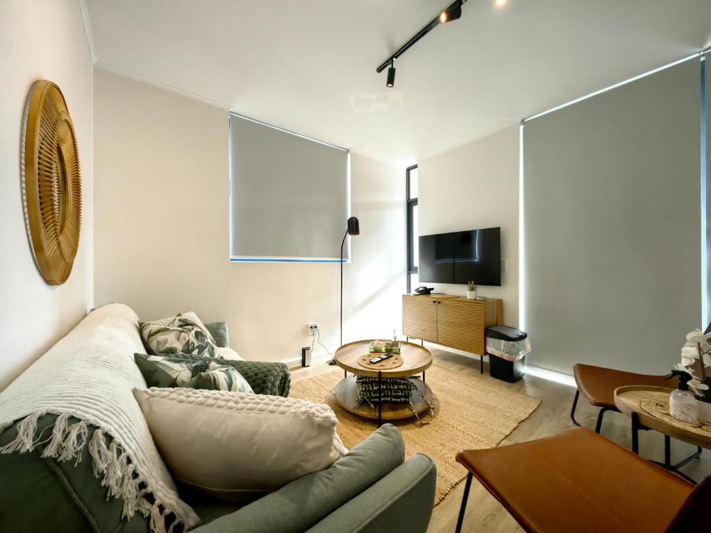 Gallery image of Modern 1BD Apartment with Pool & Braai George in George