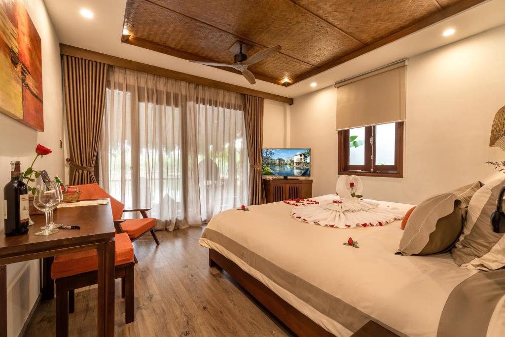 Club Suite Nhìn ra Hồ bơi