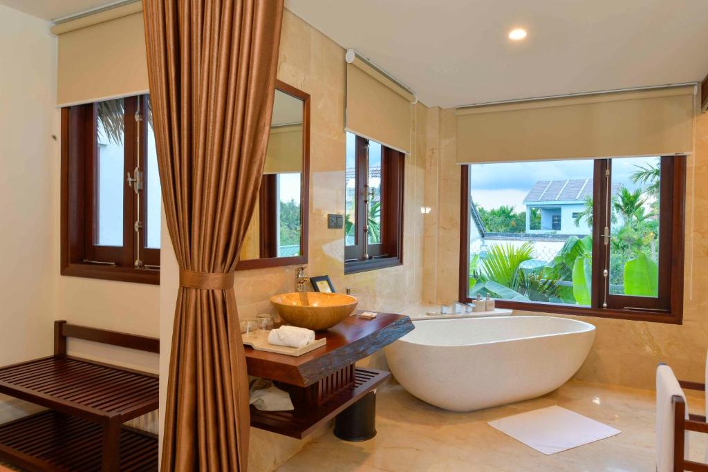 Club Suite Nhìn ra Hồ bơi