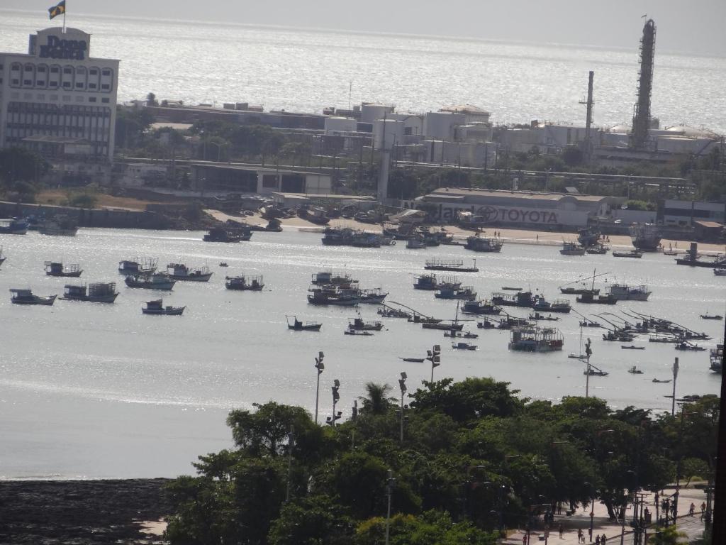  Apartamento Em Andar Alto com Vista Mar Meireles