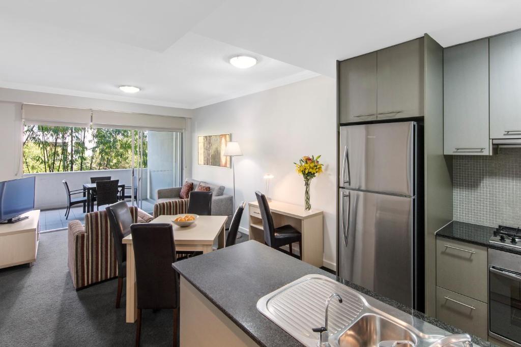 Oaks Brisbane Mews Suites - Resim 22