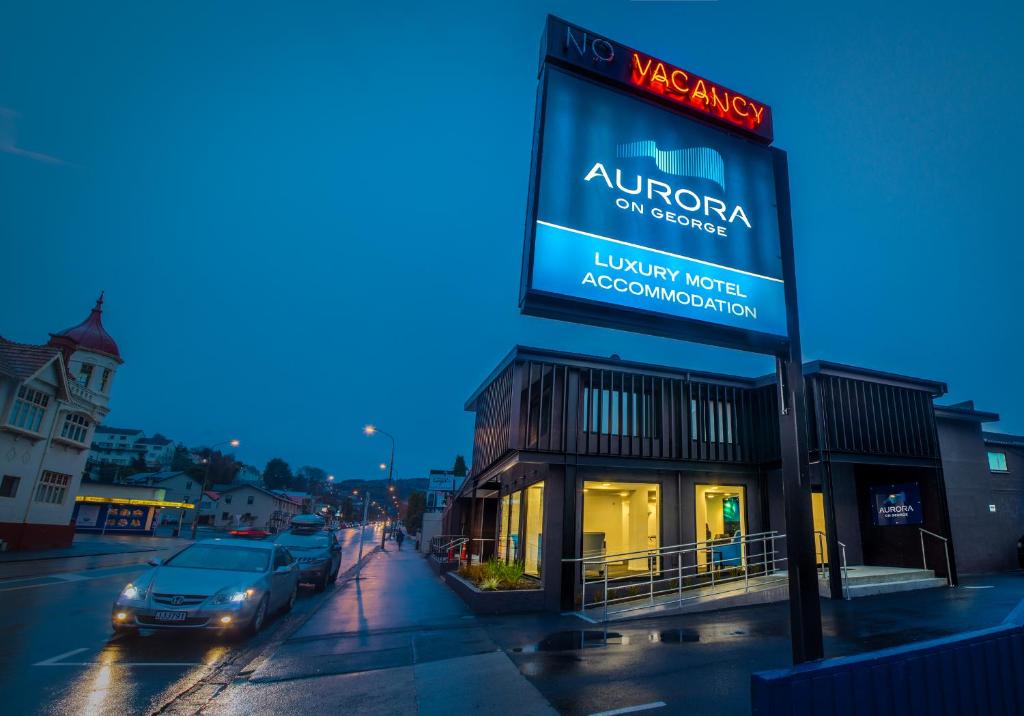 Aurora on George - Resim 10