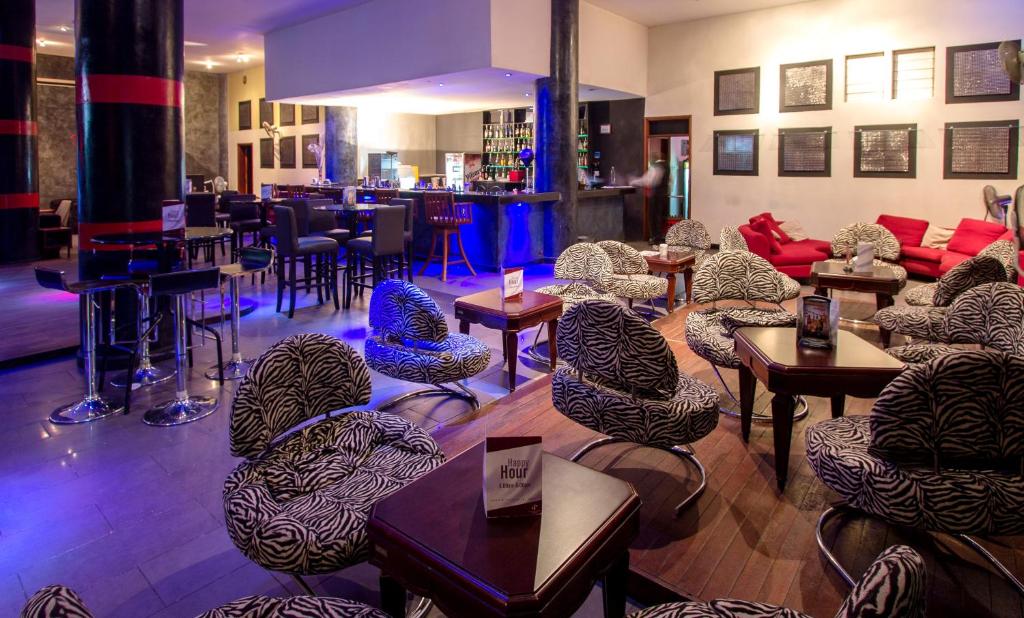 Posezení v ubytování The Panari Hotel - Near Jomo Kenyatta International Airport