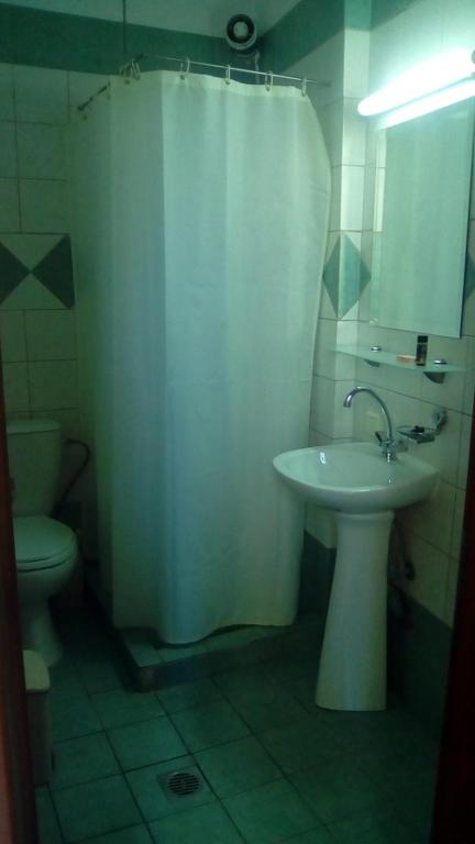 Constantinos Studios - Budget Studio