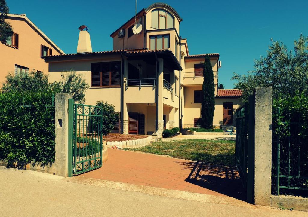 Stoja Apartment
