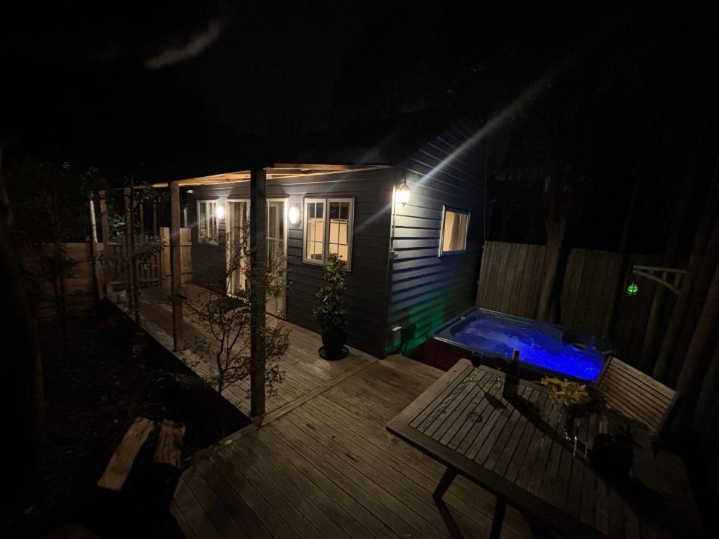 
Studio with Spa Bath
