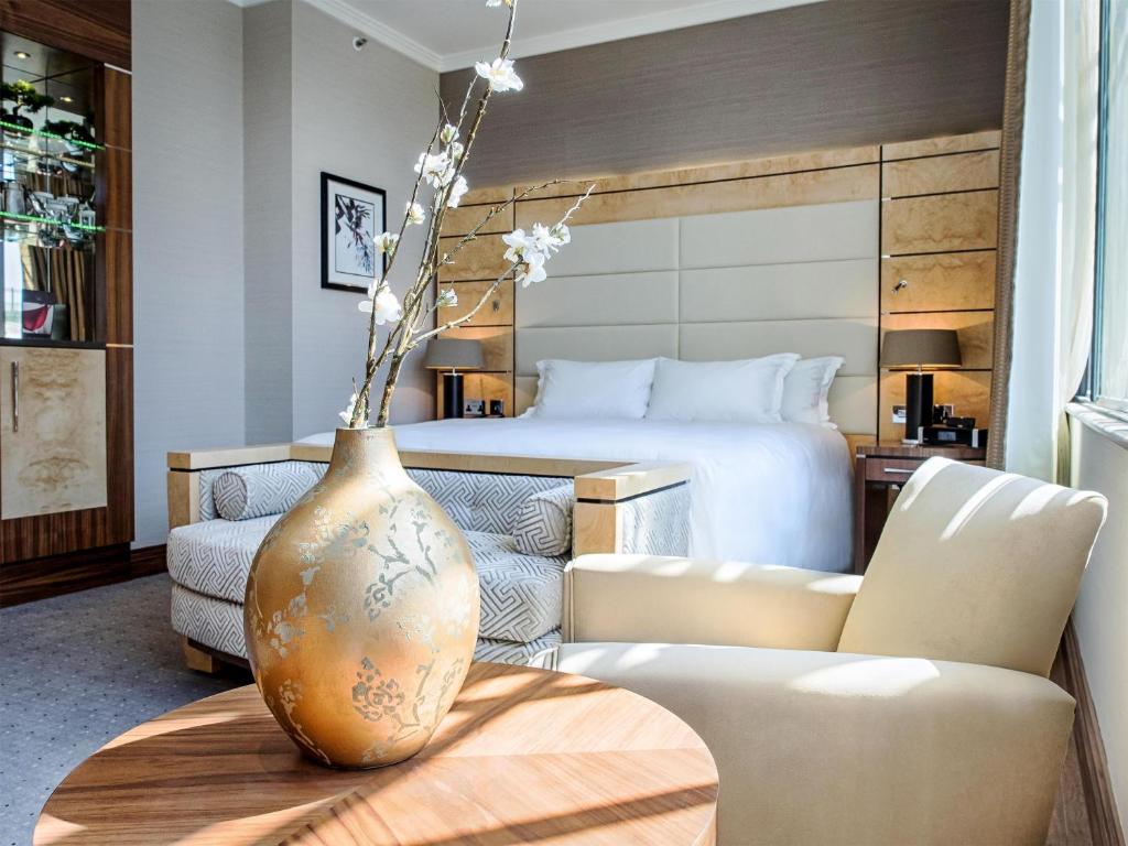 
Double Room - GWR Tower 
