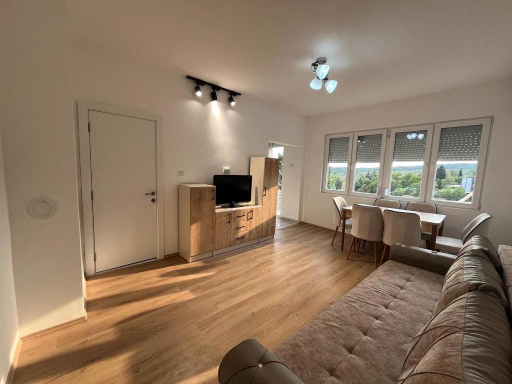 Fotografie z fotogalerie ubytování Bale v destinaci Probištip