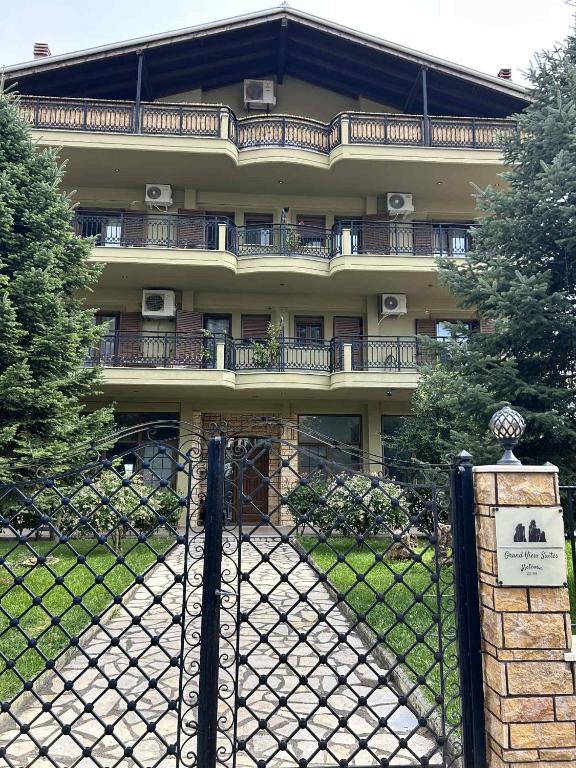 Grand View Suites Meteora 2