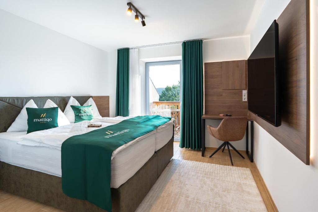Mattiqo Hotel - Modern & Zentral & Free Parking & 24h Self Check-In - Double Room With Balcony