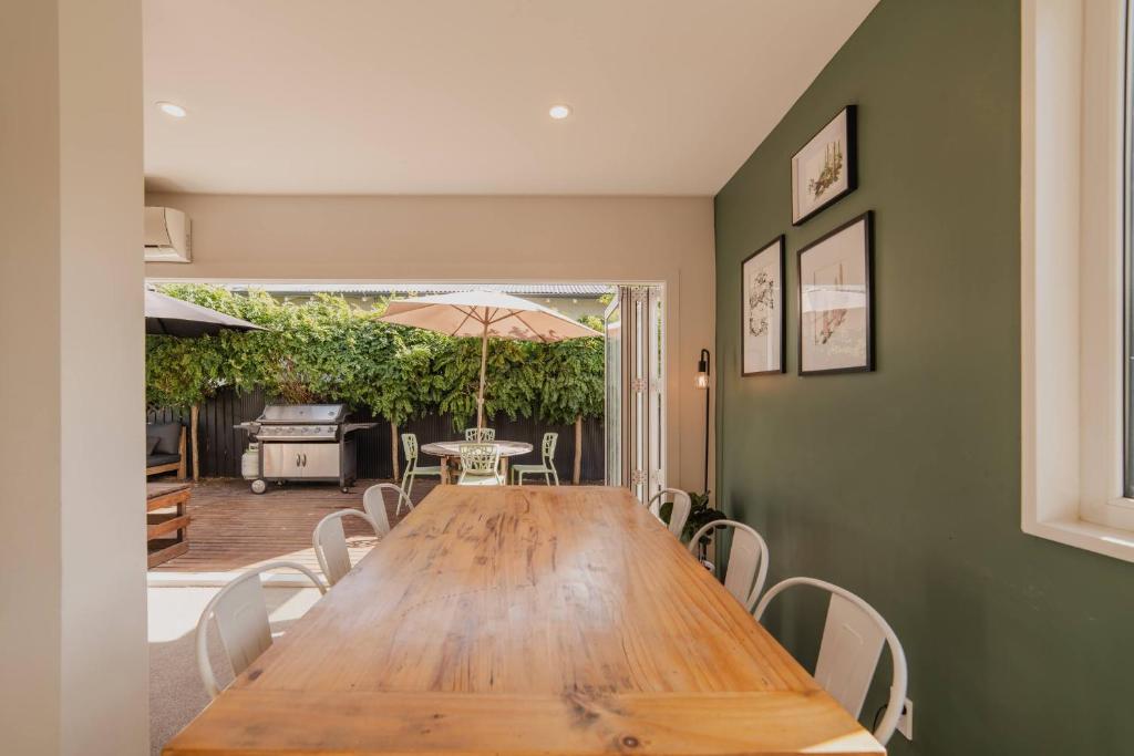 Cosy House with Garden and Hot Tub - Pet Friendly - Resim 28