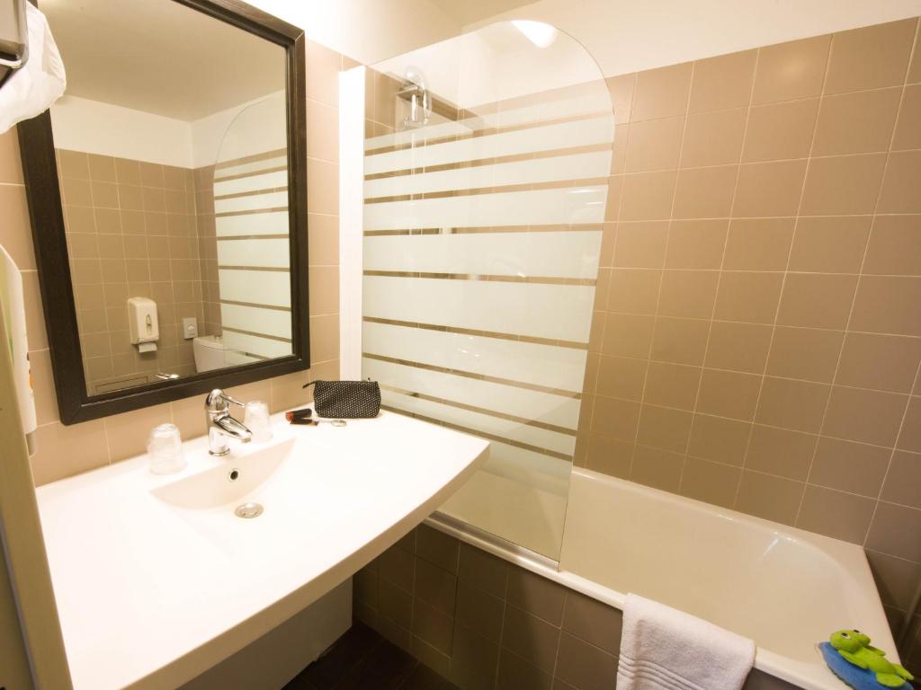 ibis Styles Nantes Centre Place Royale - Resim 3